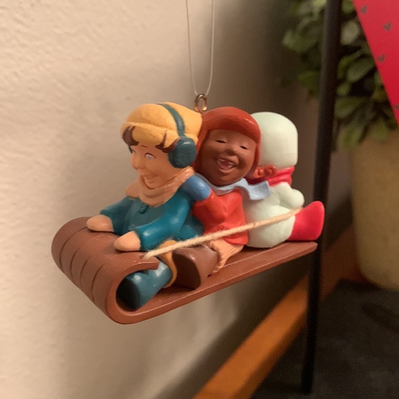 Hallmark KEEPSAKE Ornament WINTER FUN Original Box 1988 Christmas - Picture 4 of 9